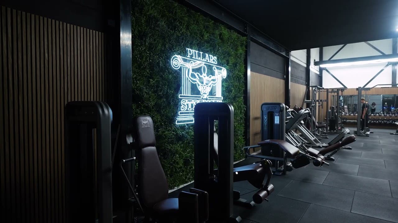 Sportschool Veenendaal — Pillars of Strength